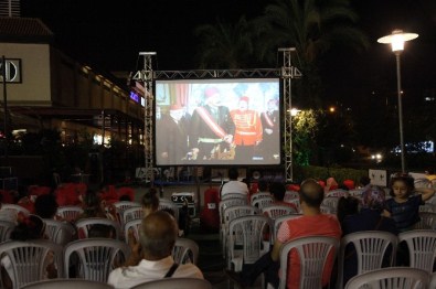 'Tosun Paşa' Ve 'Süt Kardeşler' Forum Mersin'de Güldürdü