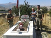 KONUT KREDİSİ - Askerlerden Şehit Aileleri Ve Gazilere Ziyaret