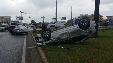 Manavgat'ta Trafik Kazası Açıklaması 4 Yaralı