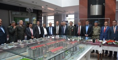 Tatvan'da Bayramlaşma Töreni