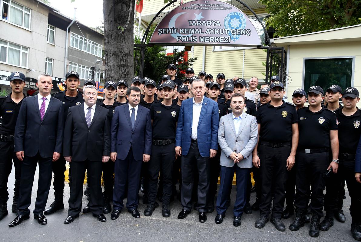 Erdoğan'dan polislere bayram ziyareti!