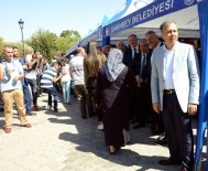 CANAN CANDEMİR ÇELİK - Gaziantep Valiliği Vatandaşlarla Bayramlaştı