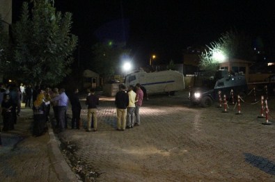 Gözaltına Alınan Canlı Kalkanlar Serbest Bırakıldı