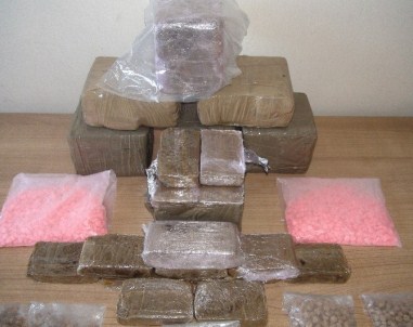 İstanbul'daki Uyuşturucu Operasyonunda 3 Tutuklama