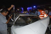 FATMA YAMAN - Otomobiller Kafa Kafaya Çarpıştı Açıklaması 3'Ü Ağır, 6 Yaralı