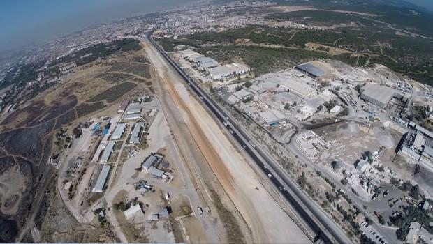 İzmir- İstanbul Otoyolu'nun yarısı tamamlandı