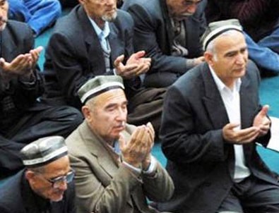 Özbekistan'da Müslüman'lara zülüm!