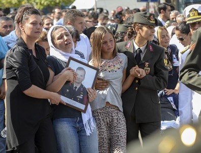 Şehit Binbaşı Güzel Son Yolculuğuna Uğurlandı