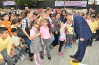YAŞAR KARADENIZ - Başkan Usta, Öğrencilerin Okul Heyecanını Paylaştı