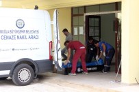 YALıKAVAK - Cenazeler Hastane Morguna Kaldırıldı