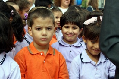 Eskişehir'de 130 Bin Öğrenci İçin İlk Ders Zili Çaldı