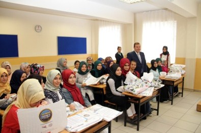 Gelenek Bozulmadı Açıklaması 'Kitaplar Devletten, Defterler Belediyeden'