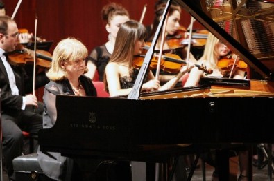 İdil Biret Eskişehir'de Konser Verecek