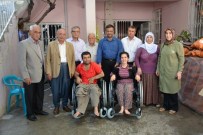 YÜRÜME ENGELLİ - İşadamının Gönderdiği Tekerlekli Sandalyeler Engellilerin Yüzünü Güldürdü