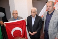 SOYKIRIM ANITI - Karabağ Azatlık Teşkilatı'ndan Kılıçlar Anıtı'na Ziyaret