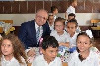 SAIT KARAHALILOĞLU - Mersin'de 2015-2016 Eğitim-Öğretim Yılı Törenle Başladı
