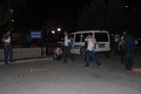 SÜLEYMAN ÇAKıR - Polis Otosuna Saldırı Açıklaması 1 Şehit, 1 Yaralı