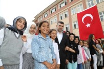 FEN BILGISI - Tatil Bitti, Öğrenciler Ders Başı Yaptı