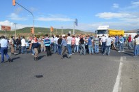 Erol Evcil'in Fabrikasında Maaş Alamayan İşçiler Yol Kapattı