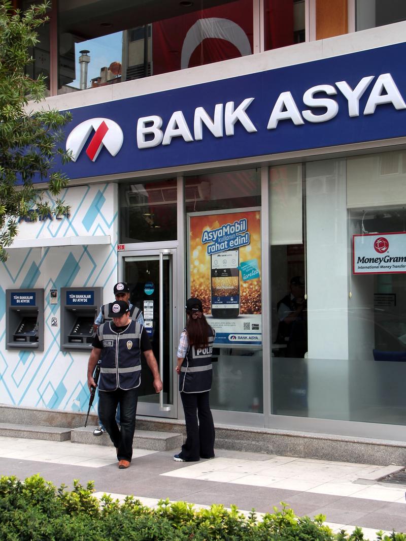 Bank Asya'ya 'Paralel' Operasyonu