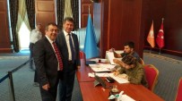 ALİ AYDINLIOĞLU - Aydınlıoğlu Ve Poyrazlı Aday Adaylık Başvurusu Yaptı