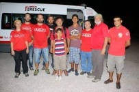 İÇMELER - Doğa Yürüyüşünde Kaybolan Tatilci Aileyi AKUT Kurtardı