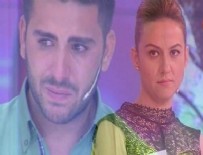 EVLENECEKSEN GEL - Müzisyenin zamanlaması herkesi ağlattı