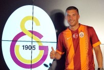 LUKAS PODOLSKI - Podolskı Açıklaması 'En Büyük Hayal Kırıklığı Evimizde Oynadığımız İlk Maçı Kaybetmemiz Oldu'