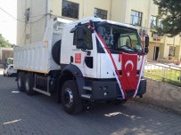MAKAM ARACI - Türkiye Belediyeler Birliği Gemerek Belediyesi'ne Araç Hibe Etti