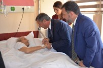 ŞERIF YıLMAZ - Vali Yılmaz'dan Ahmet Yakupoğlu'na 'Geçmiş Olsun' Ziyareti