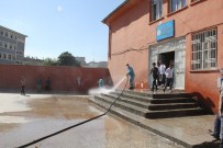 Eyyübiye Belediyesi, Okullarda Temizlik Çalışması Başlattı