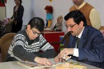 ENGELLİ ÇOCUK - Keçiören Belediyesi Engelli Ailelerinin Yüzünü Güldürdü