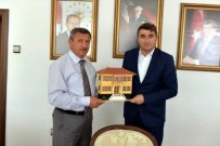 ŞERIF YıLMAZ - Kula Belediye Başkanı Hüseyin Tosun'dan Vali Yılmaz'a Nezaket Ziyareti