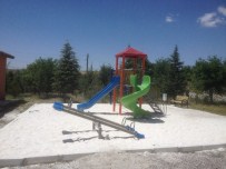YENIYıLDıZ - 131 Köyde Oyun Park Alanı Yapımı Devam Ediyor
