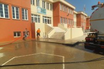 YENİ EĞİTİM YILI - Cami Ve Okullar Temizleniyor