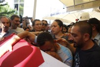 BELEDİYE MEZARLIĞI - Şehit Emniyet Amirine Veda