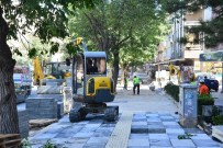 ŞEMSETTIN GÜNALTAY - Bahçelievler Ve Emek'te Kaldırımlar Yenileniyor
