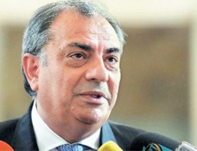 Tuğrul Türkeş MHP'den ihraç edildi