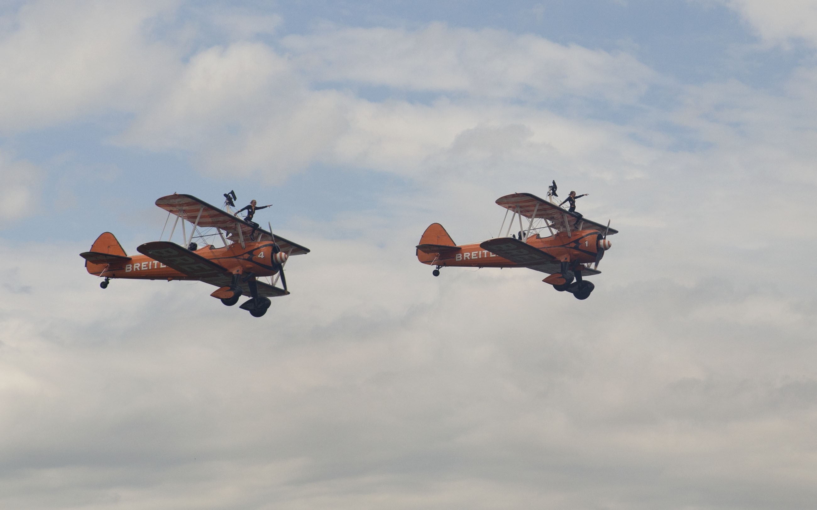 Türk Yıldızları İtalya'da nefesleri kesti