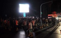 Türkiye Teröre Lanet İçin Sokaklara Döküldü