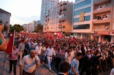 Kayseri'de Binler Şehitler İçin Yürüdü