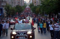 KARDEŞ KAVGASI - Şehit Cenazesinin Ardından Teröre Tepki Yürüyüşü