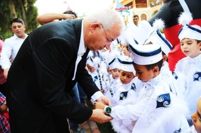 Torbalı'nın Kurtuluşunu Sünnet Olarak Kutladılar