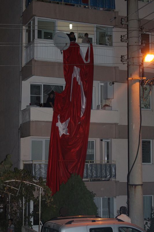 Şehitlerin cenazeleri baba ocağında