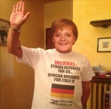 STRAZBURG - İtalyan Vekilden Merkel Maskeli Protesto