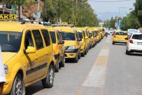 TAKSİ ŞOFÖRLERİ - Manisalı Şoförlerden Teröre Konvoylu Tepki