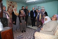 DAHA FAZLA SAĞLIK - Başkan Özakcan, Yeni Yıla Vatandaşlarla Beraber Girdi