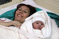 UZUN ÖMÜR - Çorum'da Yeni Yılın İlk Bebeği 'İnci Fatma' Oldu