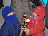 SELAHATTIN BEYRIBEY - Dondurucu Soğukta Sarıkamış Şehitlerine Meşaleli Anma