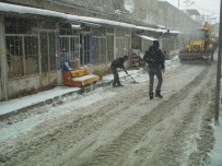 ÖZALP BELEDİYESİ - Özalp'ta Kar Yağışı